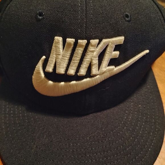 Nike Black Cotton Cap (0997) - Picture 2 of 5